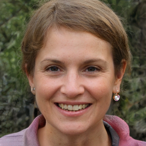 Hannah Collins Wellington, New Zealand